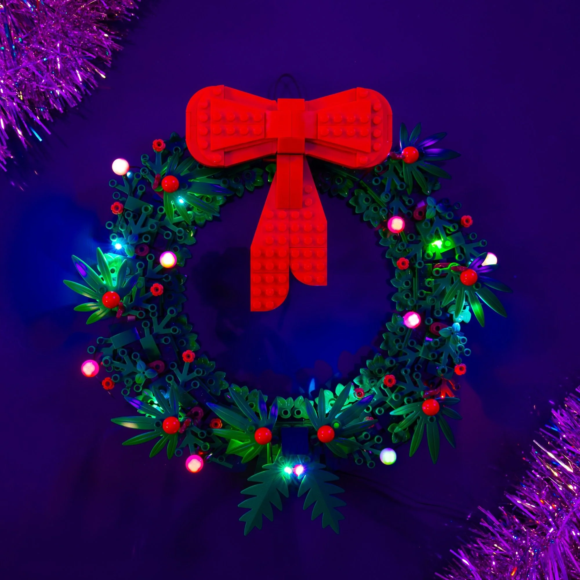 LEGO® Christmas Wreath 2-in-1 #40426 DIY Light Bundle