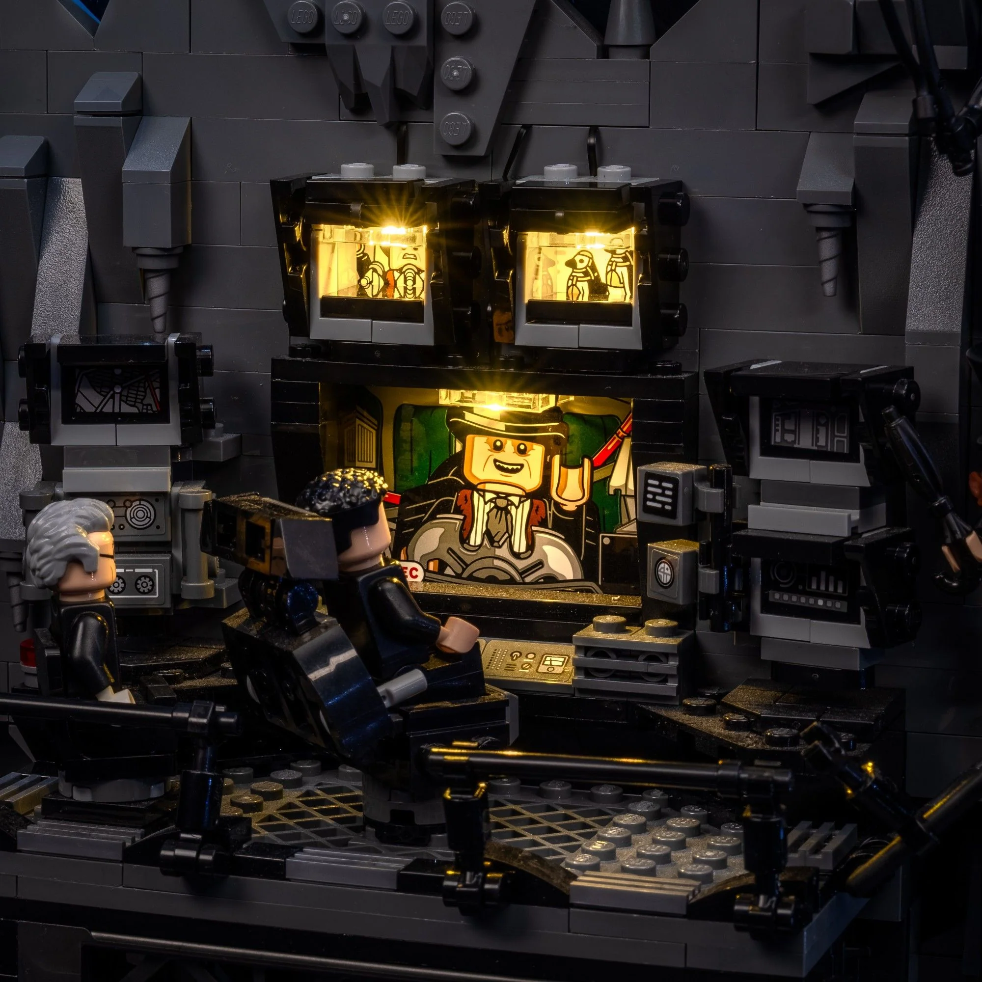 Light Kit for LEGO® Batcave™ – Shadow Box #76252 - Image 7