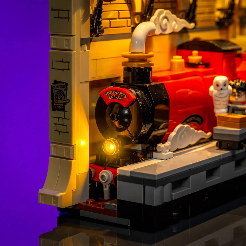 Light Kit for LEGO® Harry Potter™ Book Nook: Hogwarts™ Express #76450 - Image 3